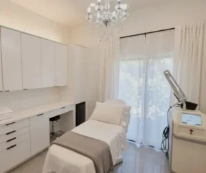 Sparkle-MediSpa-Treatment-Room