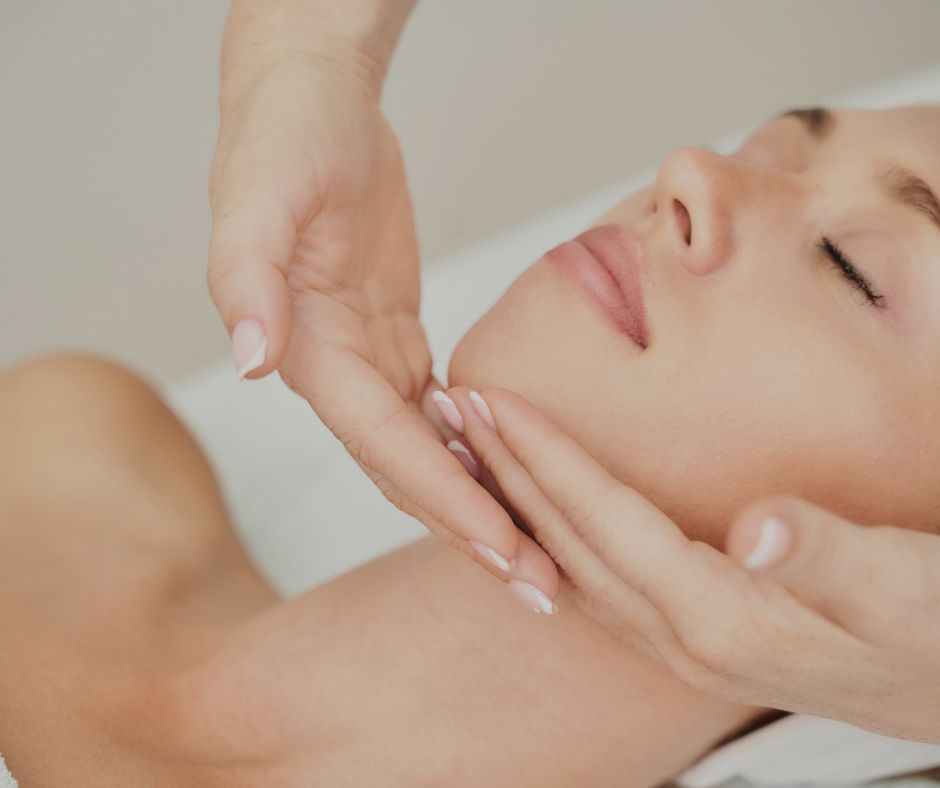 Medical Facials in Moncton & Dieppe 1 Venus Glow Facial in Moncton & Dieppe.